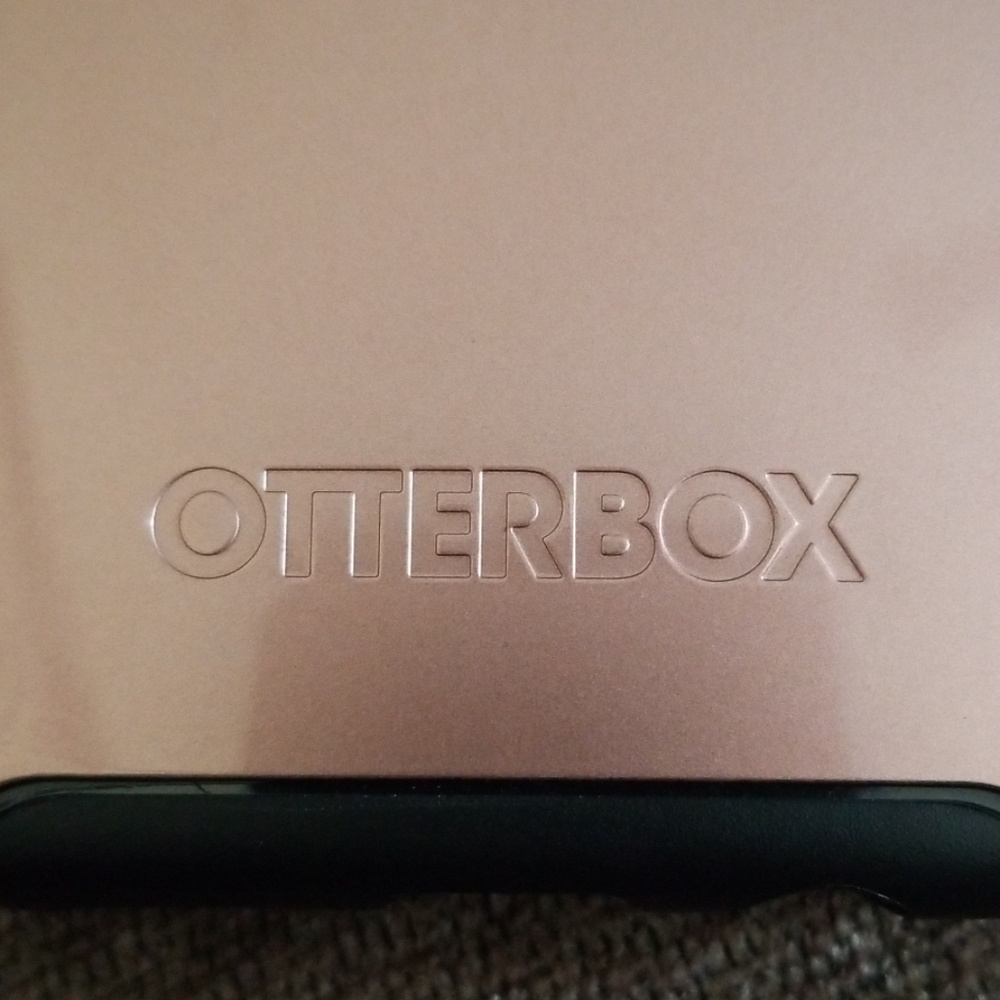 Outterbox - Picture 3 of 3